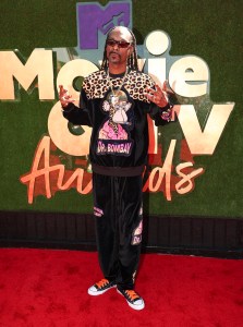 Snoop Dogg at the MTV Movie & TV Awards held at Barker Hangar on June 5, 2022 in Santa Monica, California.