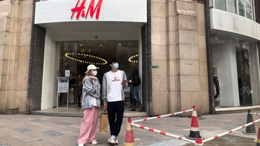 H&M’s Shanghai flagship, seen here in March 2021, has since shuttered.