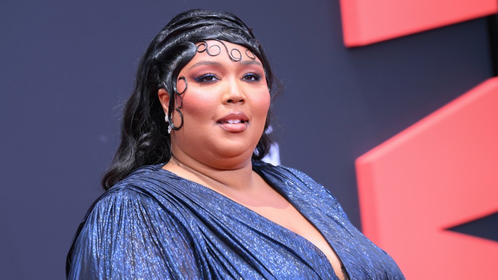 Lizzo at the 2022 BET Awards held at the,Microsoft Theater on June 26, 2022 in Los Angeles, California.