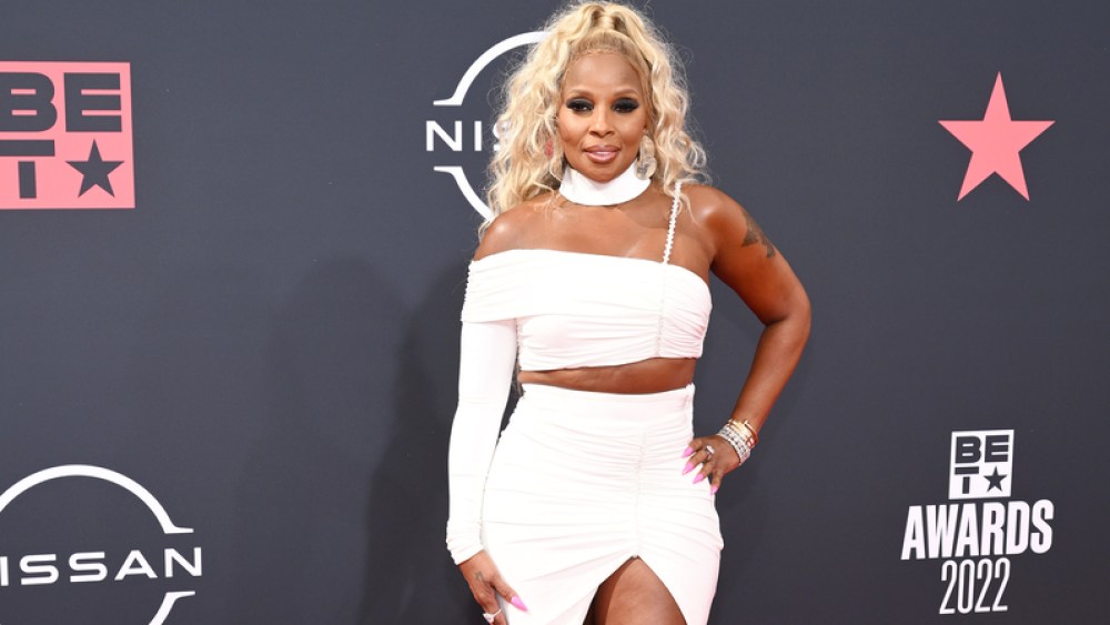 Mary J. Blige at the 2022 BET Awards held at the,Microsoft Theater on June 26, 2022 in Los Angeles, California.