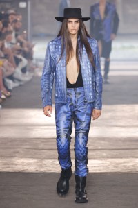 Moschino Men's Spring 2023