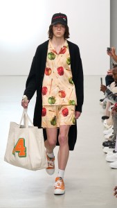 Nahmias MenÕs Spring 2023