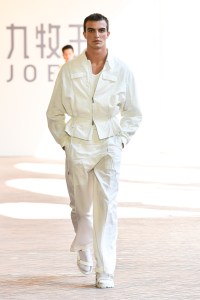 Joeone Men's Spring 2023