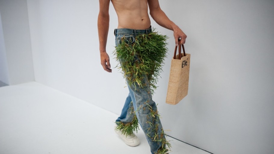Loewe collaborated with Spanish bio-designer Paula Ulargui Escalona to grow plants on coats, jeans, sweatshirts, sweatpants and sneakers.
