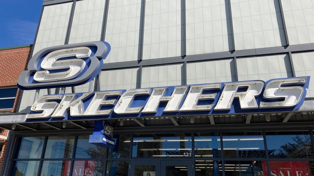 Skechers