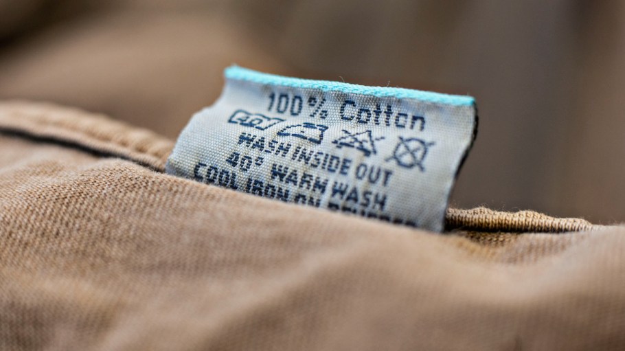 microplastic pollution in fashion