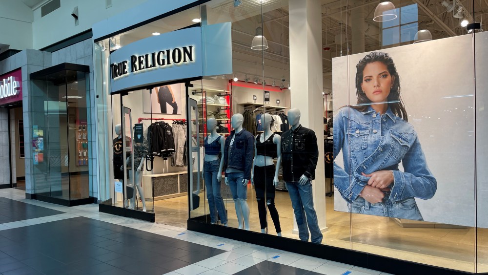 Tempered Growth Seen for Brick-and-Mortar