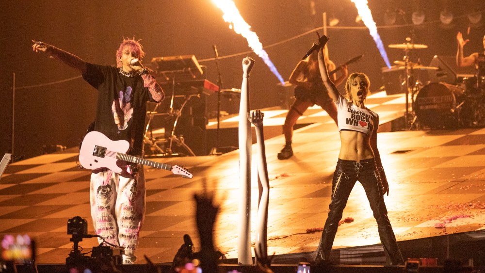 Halsey and Machine Gun Kelly performs onstage during Machine Gun Kelly: "Mainstream Sellout Tour" at the Kia Forum on July 13, 2022 in Inglewood, California.