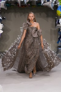 Giambattista Valli Couture Fall 2022