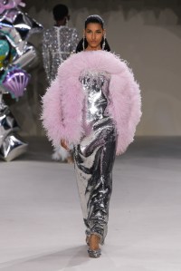 Giambattista Valli Couture Fall 2022