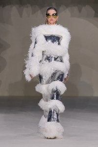 Giambattista Valli Couture Fall 2022