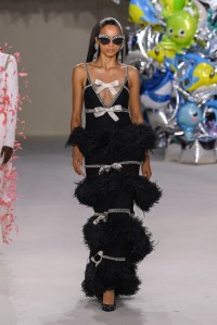 Giambattista Valli Couture Fall 2022