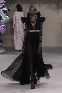 Giambattista Valli Couture Fall 2022