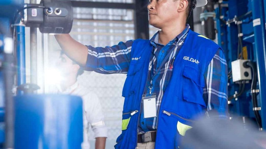 Gildan made investments in systems, technologies and initiatives to reduce its carbon footprint and improve water efficiency in 2021.