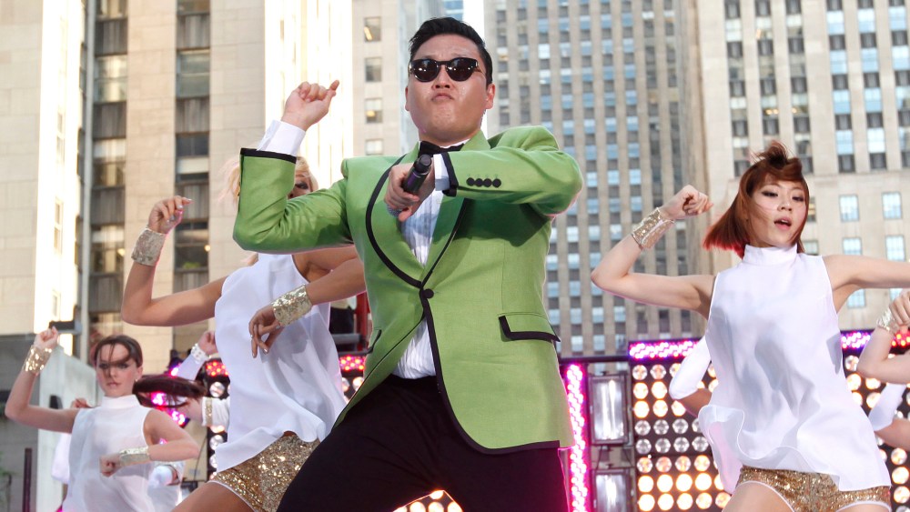 South Korean rapper Psy performs his massive K-pop hit "Gangnam Style" live on NBC's "Today" show.