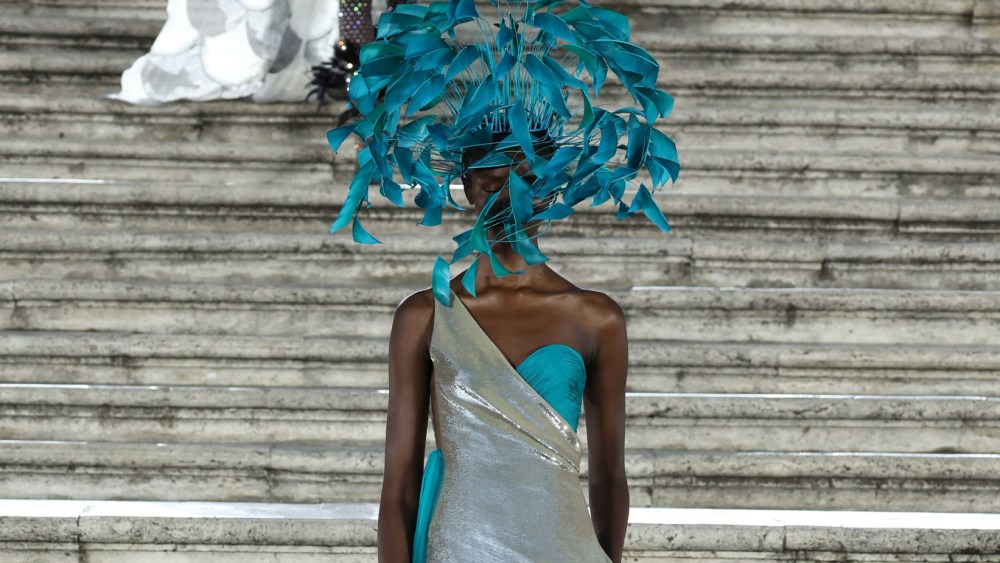 Valentino Couture Fall 2022
