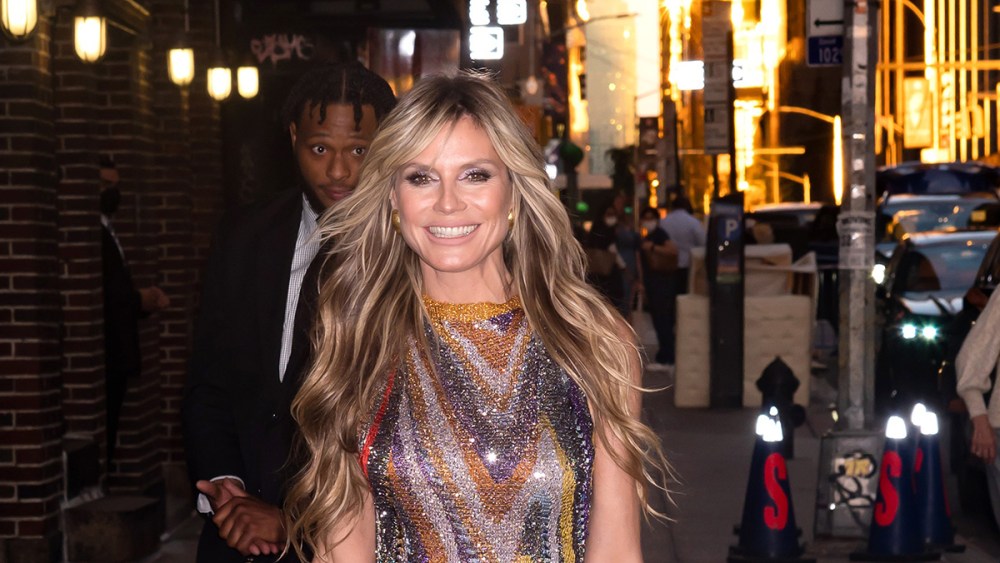 Heidi Klum Appears on Late Show With Stephen Colbert Show Ed Sullivan Theater, NY. 28 Jun 2022 Pictured: Heidi Klum. Photo credit: MEGA TheMegaAgency.com +1 888 505 6342 (Mega Agency TagID: MEGA873143_001.jpg) [Photo via Mega Agency]