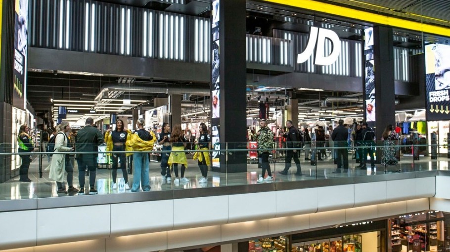 JD Sports Fashion appointed Andy Higginson as chair, and Lion Brothers and the Digital Commerce Alliance named new CEOs.