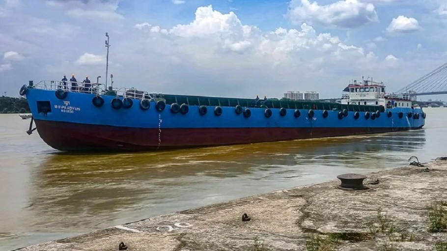 Maersk has successfully completed the first India-Bangladesh cross-border logistics of containerized cargo using the inland waterways.