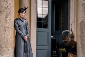 Persuasion. Dakota Johnson as Anne Elliot in Persuasion. Cr. Nick Wall/Netflix © 2022