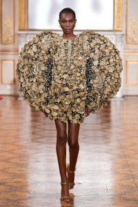 Rahul Mishra Couture Fall 2022
