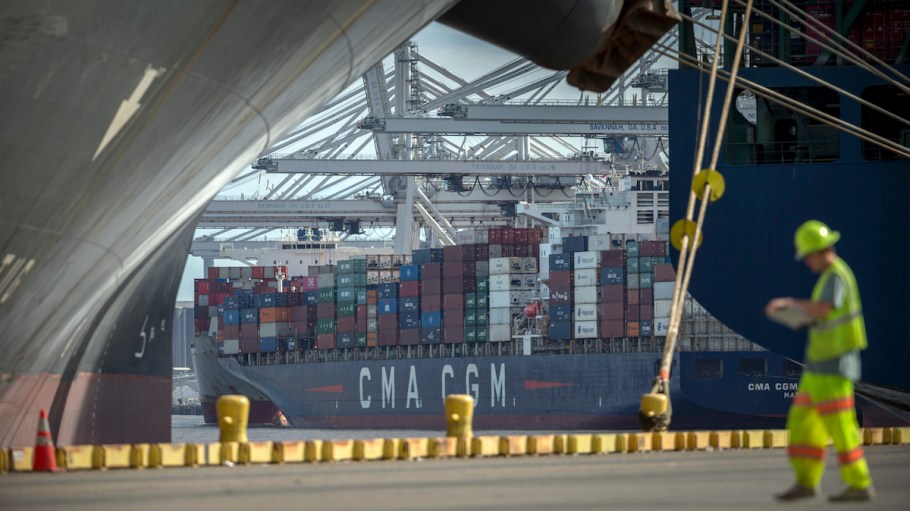 Port of Savannah sees biggest spike in ship wait times