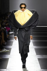 Viktor&Rolf Couture Fall 2022