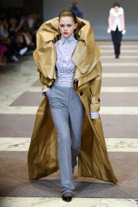 Viktor&Rolf Couture Fall 2022