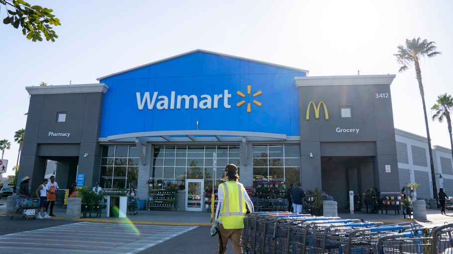 Walmart plans fuel and pick-up fees for some suppliers
