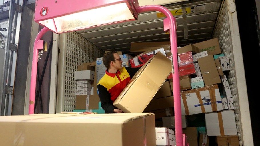 AEO's Quiet Platforms struck a deal with DHL eCommerce Solutions creating a new delivery service for retailers and brands in its network.