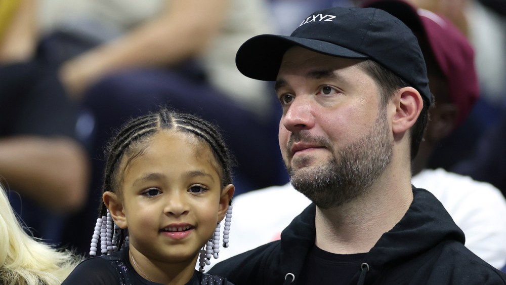 serena williams daughter Alexis Ohanian braided hair and nike outfit, Alexis Olympia US Open Day One