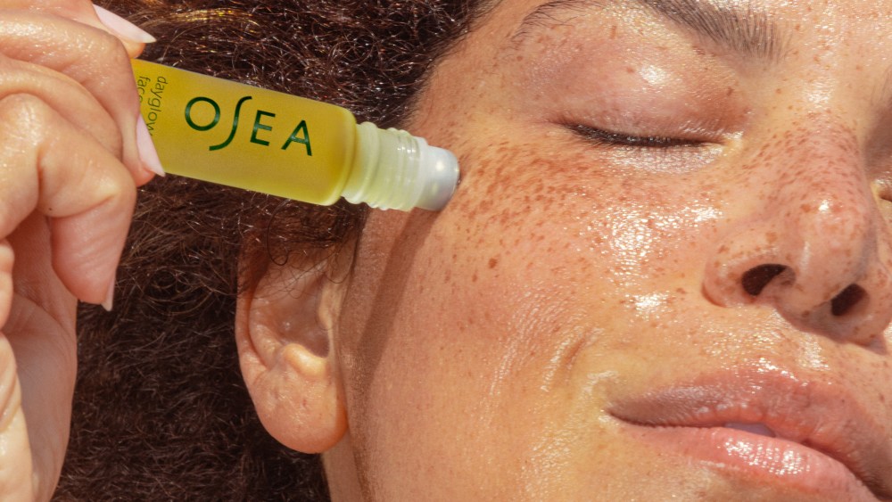 Dayglow Face Oil, Facial Oils, Lifestyle, Model, OFOI-DGFO-10, Unlimited, VerticalDayglow Face Oil Rollerball Campaign Imagery