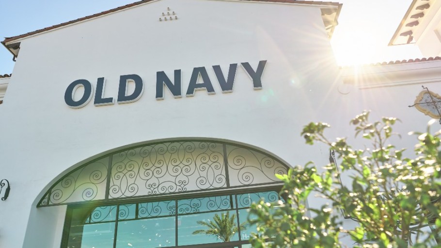Old Navy transferred its Mexico stores and employees to its new franchise partner Grupo Axo