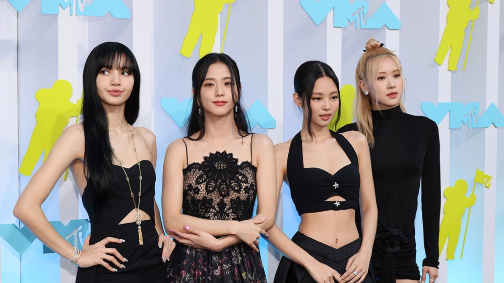 NEWARK, NEW JERSEY - AUGUST 28: (L-R) Lisa, Jisoo, Jennie, and Rosé of BLACKPINK attend the 2022 MTV VMAs at Prudential Center on August 28, 2022 in Newark, New Jersey. (Photo by Dia Dipasupil/Getty Images)