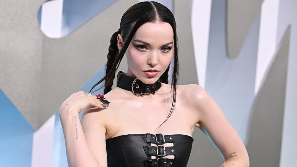 Dove Cameron wears paco rabbane dress at the 2022 MTV Video Music Awards held at Prudential Center on August  28, 2022 in Newark, New Jersey.