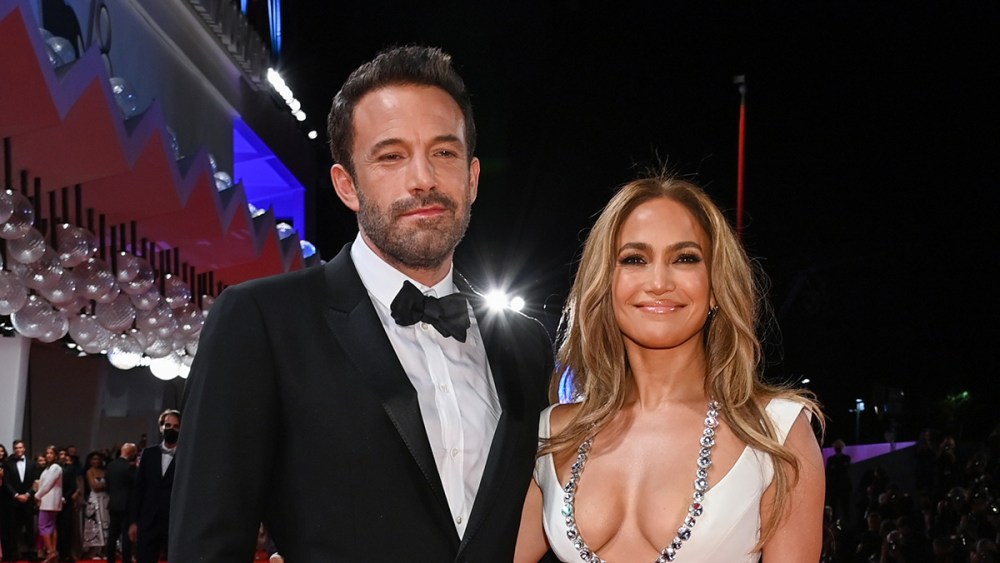 VENICE, ITALY - SEPTEMBER 10: Ben Affleck and Jennifer Lopez attend the red carpet of the movie "The Last Duel" during the 78th Venice International Film Festival on September 10, 2021 in Venice, Italy. (Photo by Pascal Le Segretain/Getty Images)