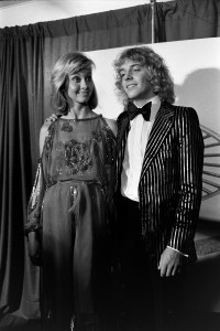 Olivia Newton-John and Peter Frampton attend an awards ceremony at the Palladium in Hollywood, California, on September 16, 1977.