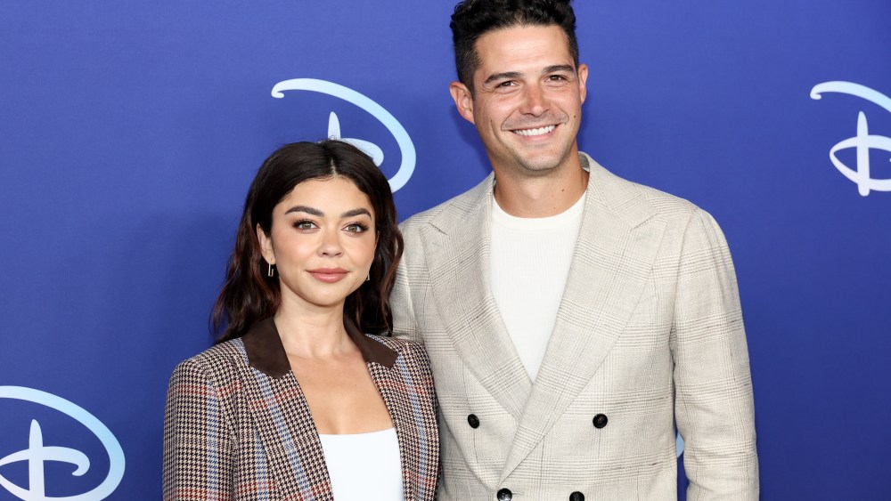 NEW YORK, NEW YORK - MAY 17: Sarah Hyland and Wells Adams attend the 2022 ABC Disney Upfront at Basketball City - Pier 36 - South Street on May 17, 2022 in New York City. (Photo by Dia Dipasupil/Getty Images)