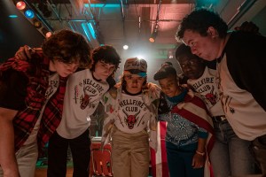 STRANGER THINGS. (L to R) Finn Wolfhard as Mike Wheeler, Gaten Matarazzo as Dustin Hendrson and Priah Ferguson as Erica Sinclair in STRANGER THINGS. Cr. Tina Rowden/Netflix © 2022