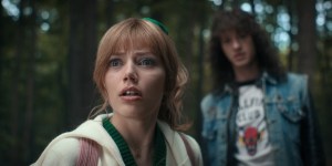 STRANGER THINGS. (L to R) Grace Van Dien as Chrissy and Joseph Quinn as Eddie Munson in STRANGER THINGS. Cr. Courtesy of Netflix © 2022