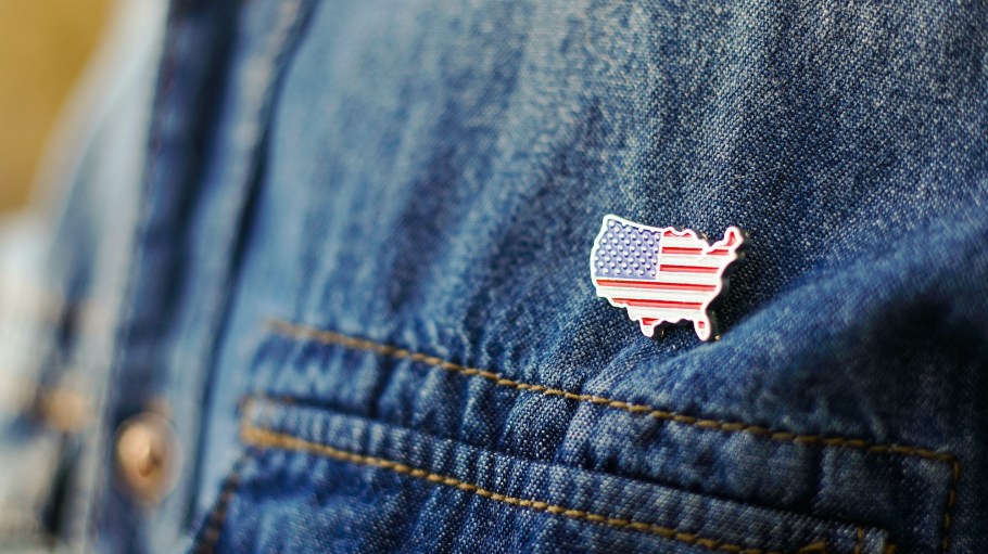 With skinny jeans losing its dominance, Dia & Co conducted a Google search trends analysis to see what’s hot and where.