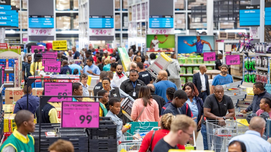 Walmart offered to acquire the outstanding stake in South African Makro owner Massmart.