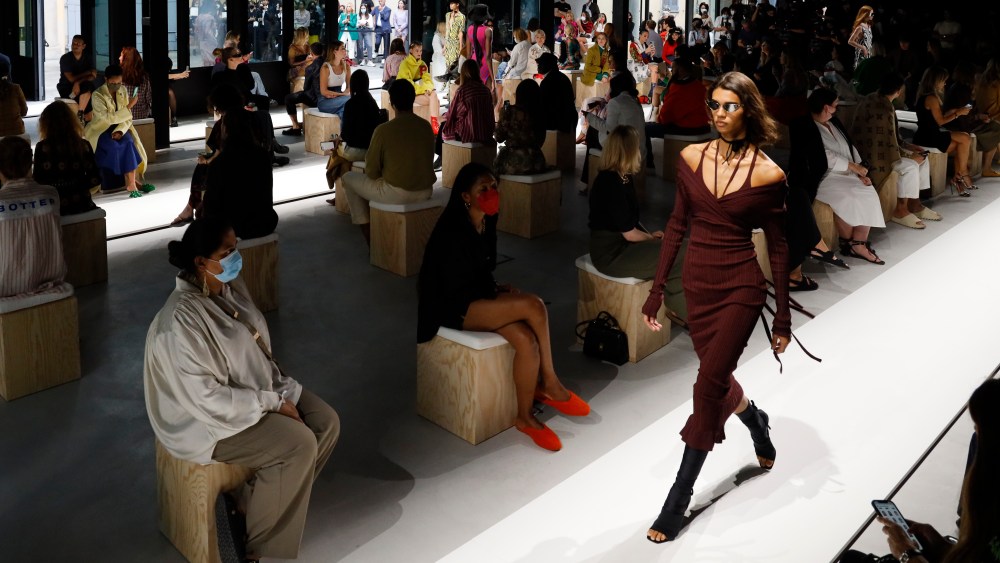 The Philosophy di Lorenzo Serafini spring 2022 show.