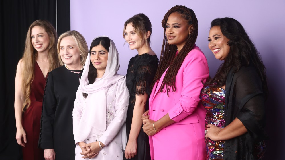 BEVERLY HILLS, CALIFORNIA - SEPTEMBER 28: (L-R) Chelsea Clinton, Hillary Clinton, Malala Yousafzai, Elizabeth Olsen, Ava DuVernay, and Jacqueline Martinez Garcel attend Variety's Power of Women presented by Lifetime at Wallis Annenberg Center for the Performing Arts on September 28, 2022 in Beverly Hills, California. (Photo by Emma McIntyre/Variety via Getty Images)