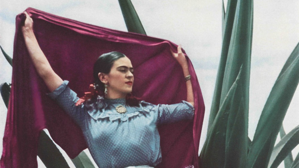 Frida Kahlo by Toni Frissell, US Vogue 1937.