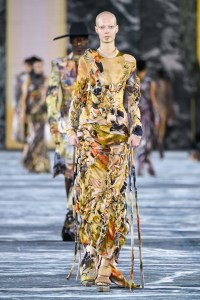 Balmain RTW Spring 2023
