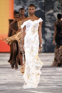 Balmain RTW Spring 2023