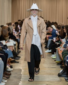 Burberry RTW Spring 2023
