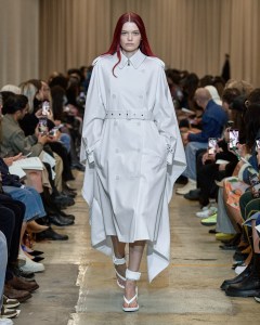 Burberry RTW Spring 2023