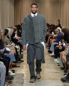 Burberry RTW Spring 2023